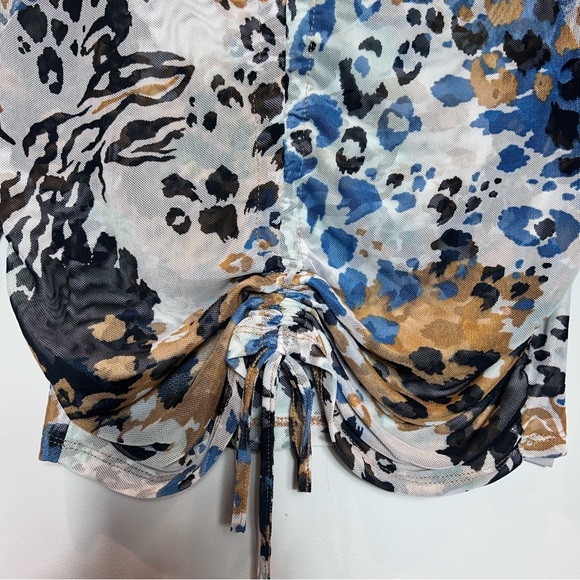 Stylish Women's Printed Top - Picture 2 of 5